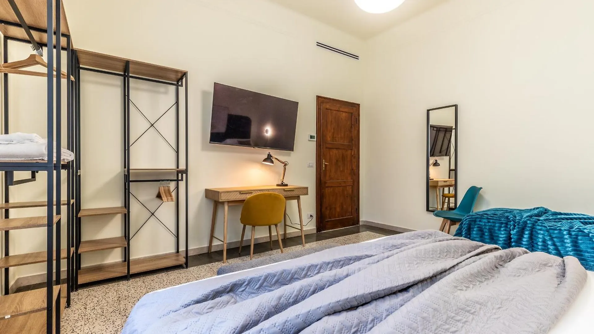 Apartment Housmart Emilia Levante 98 Bologna Italy