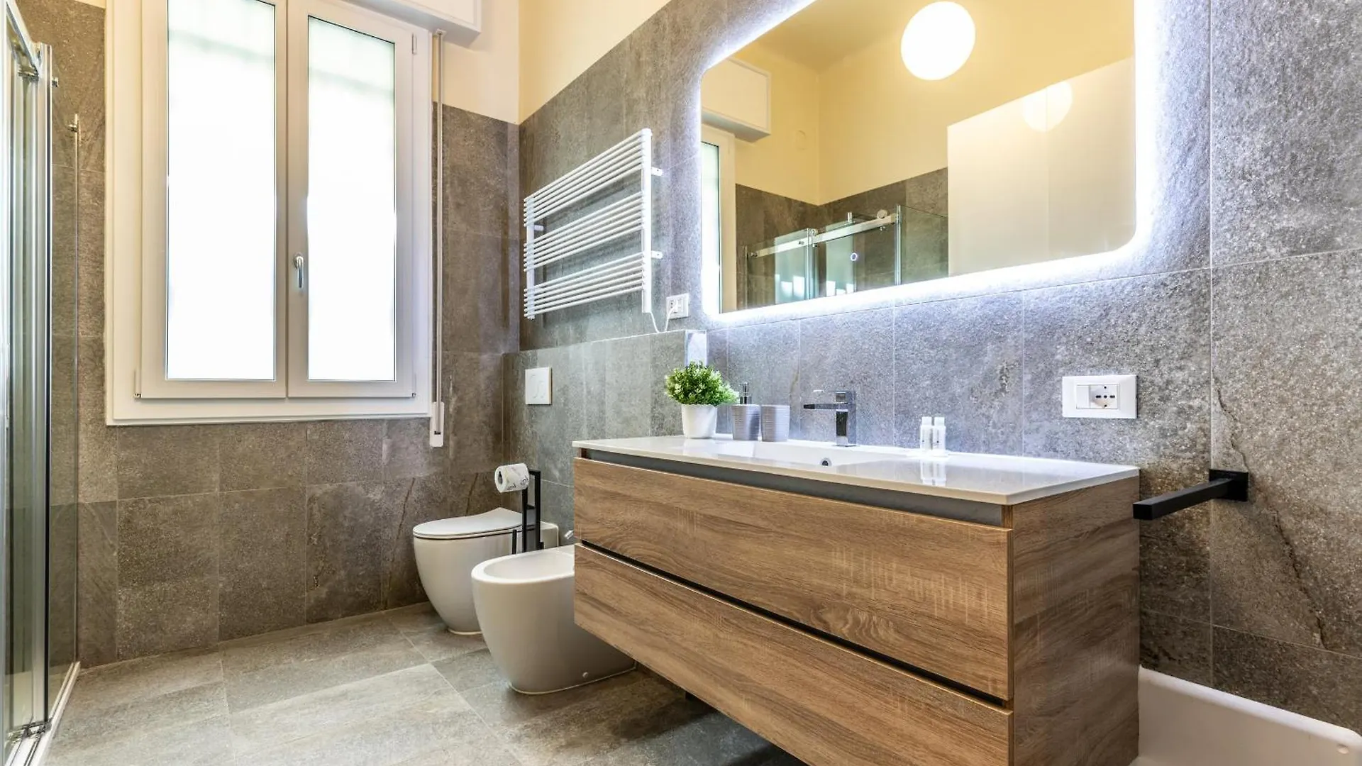 Apartment Housmart Emilia Levante 98 Bologna